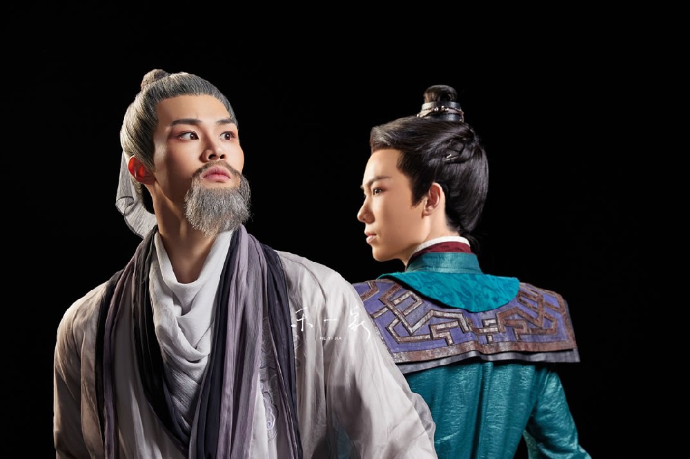 定妆照暗色主题